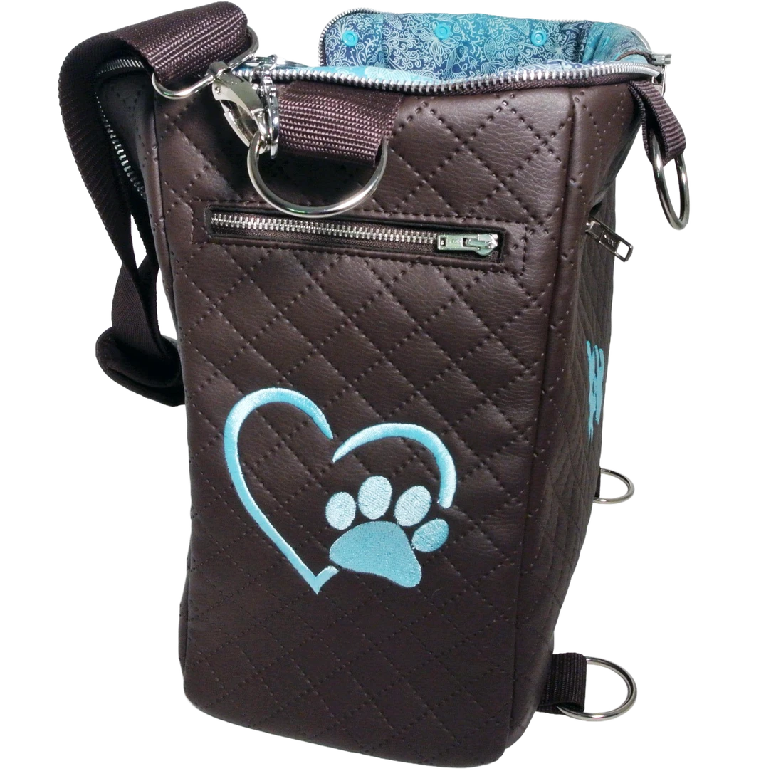 Feine Namensstickerei als Monogramm oder Logo